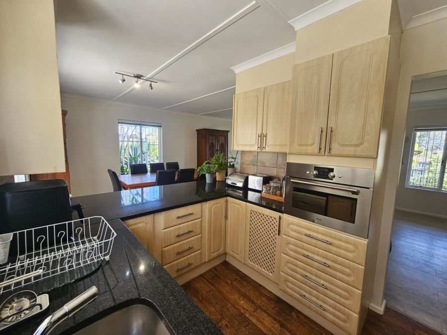 3 Bedroom Property for Sale in Heather Park Western Cape